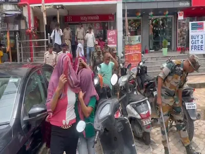 होटल मौर्या में चल रहा था सेक्स रैकेट